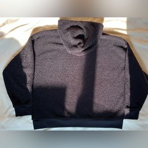 Womens sweater EUC size Large